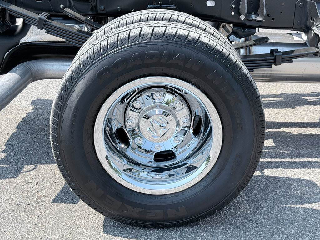 New 2026 RAM 3500 Tradesman AWD/4WD image 34