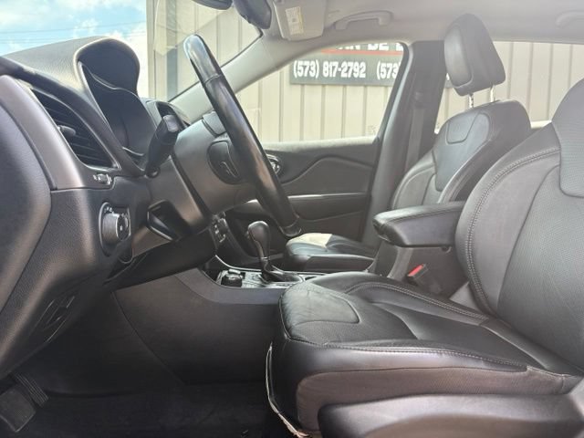 Used 2021 Jeep Cherokee Latitude Lux AWD/4WD image 12