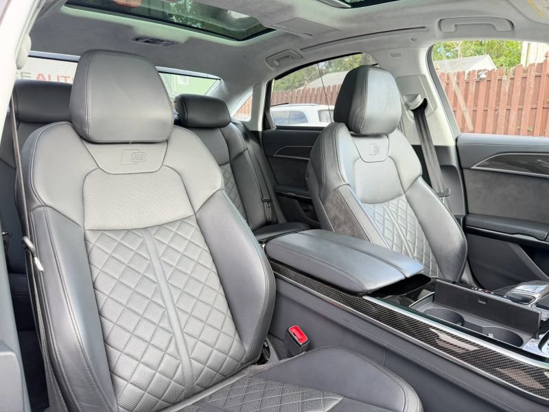 Used 2020 Audi S8 L AWD/4WD image 33