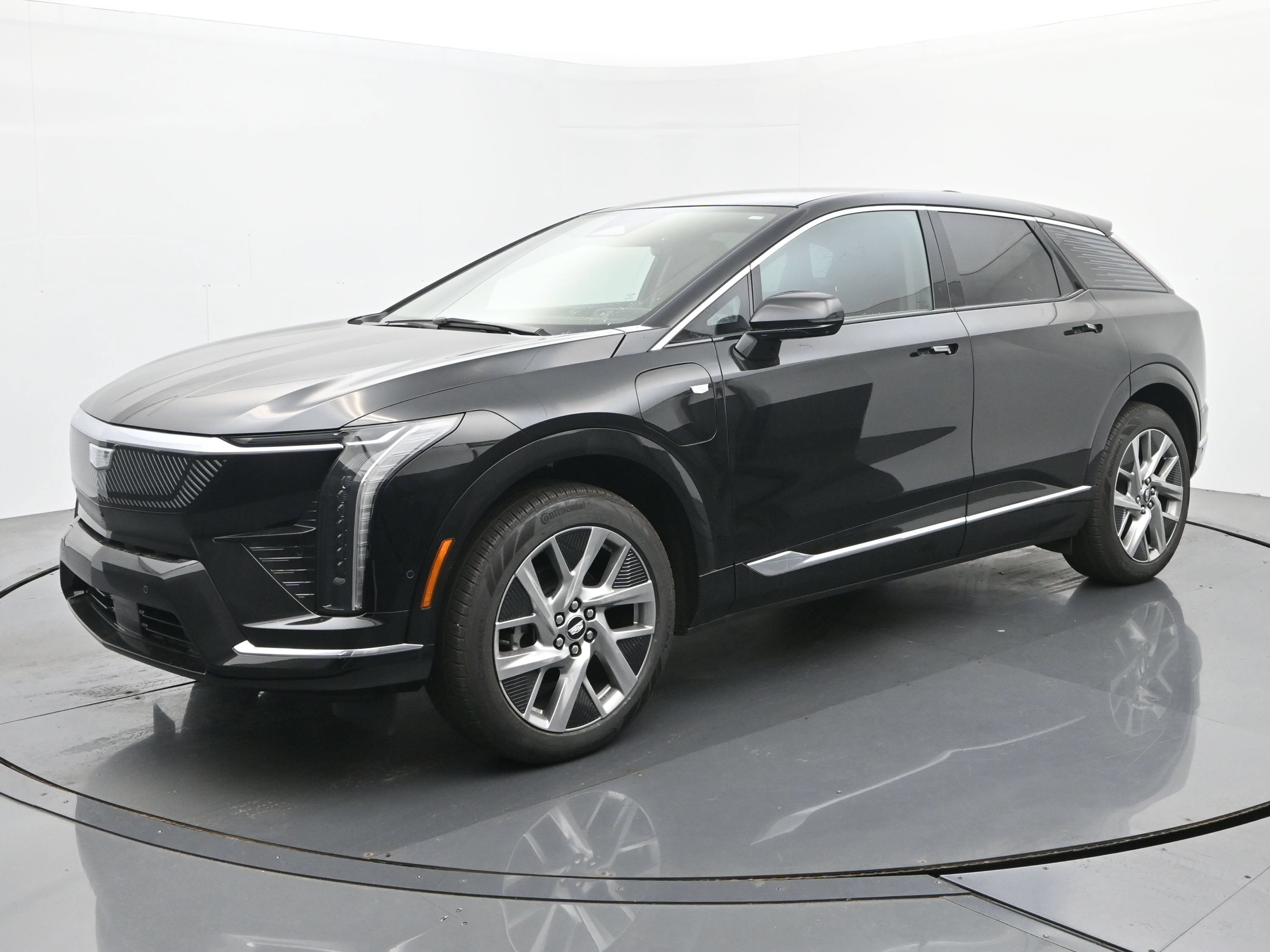New 2027 Cadillac Optiq Luxury w/ LPO, Floor Liner Package AWD/4WD image 1