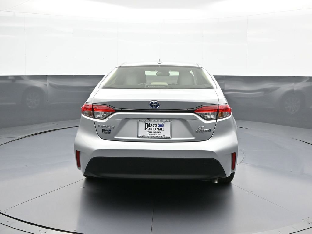 Certified 2024 Toyota Corolla LE AWD/4WD image 7