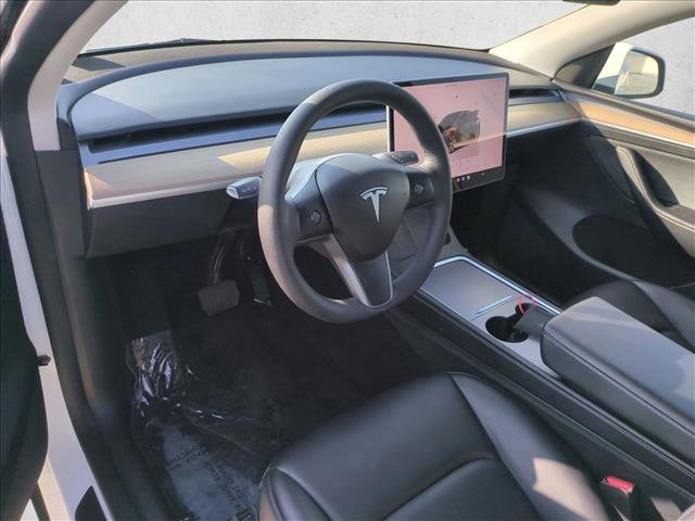 Used 2023 Tesla Model Y AWD image 10