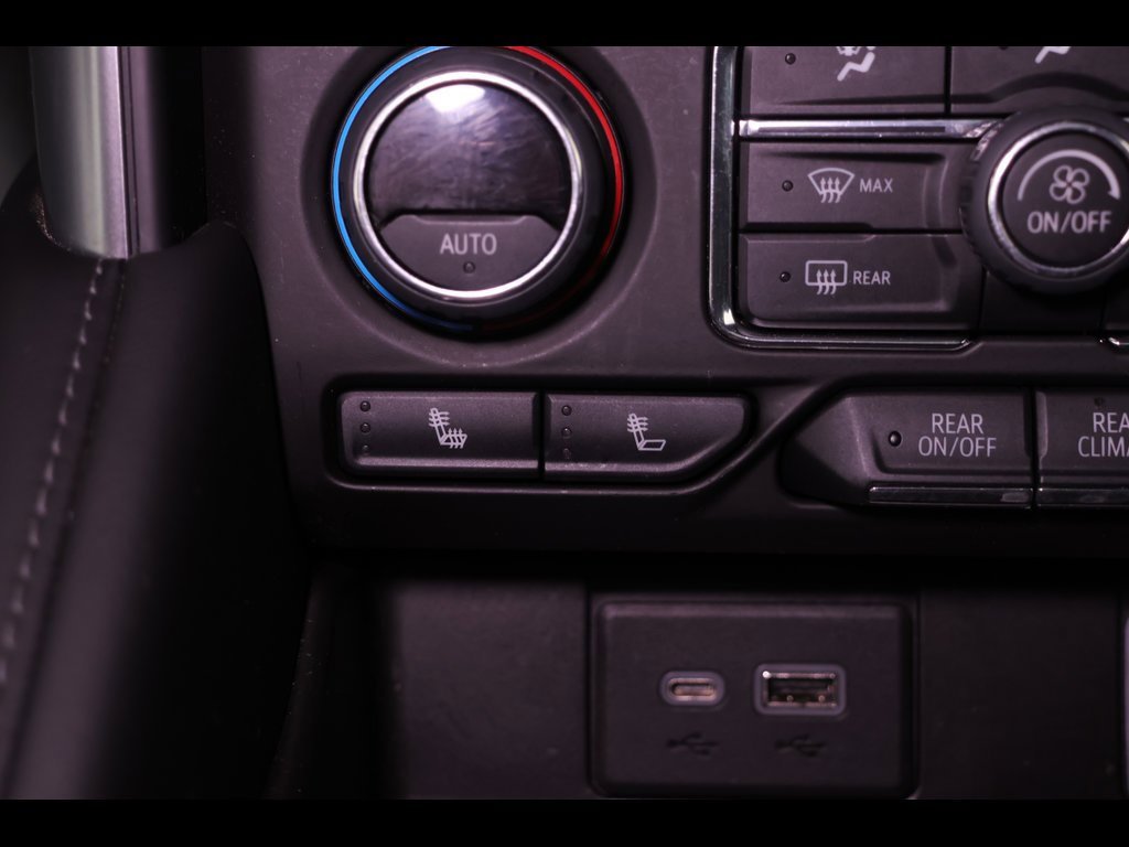 Used 2022 Chevrolet Tahoe LT w/ Luxury Package image 30