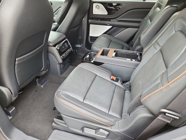 New 2025 Lincoln Aviator Black Label image 9