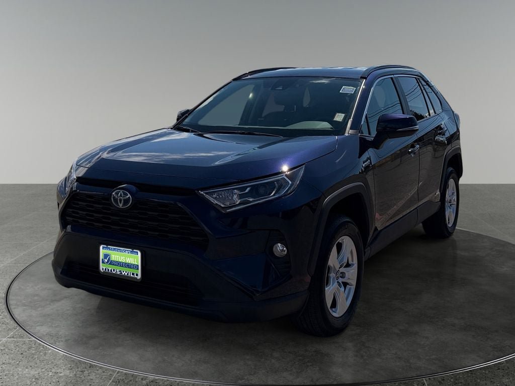 Used 2021 Toyota RAV4 XLE AWD/4WD image 3