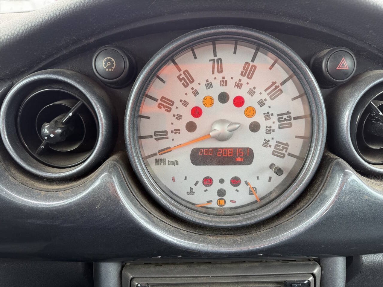 Used 2004 MINI Cooper Hardtop FWD image 34