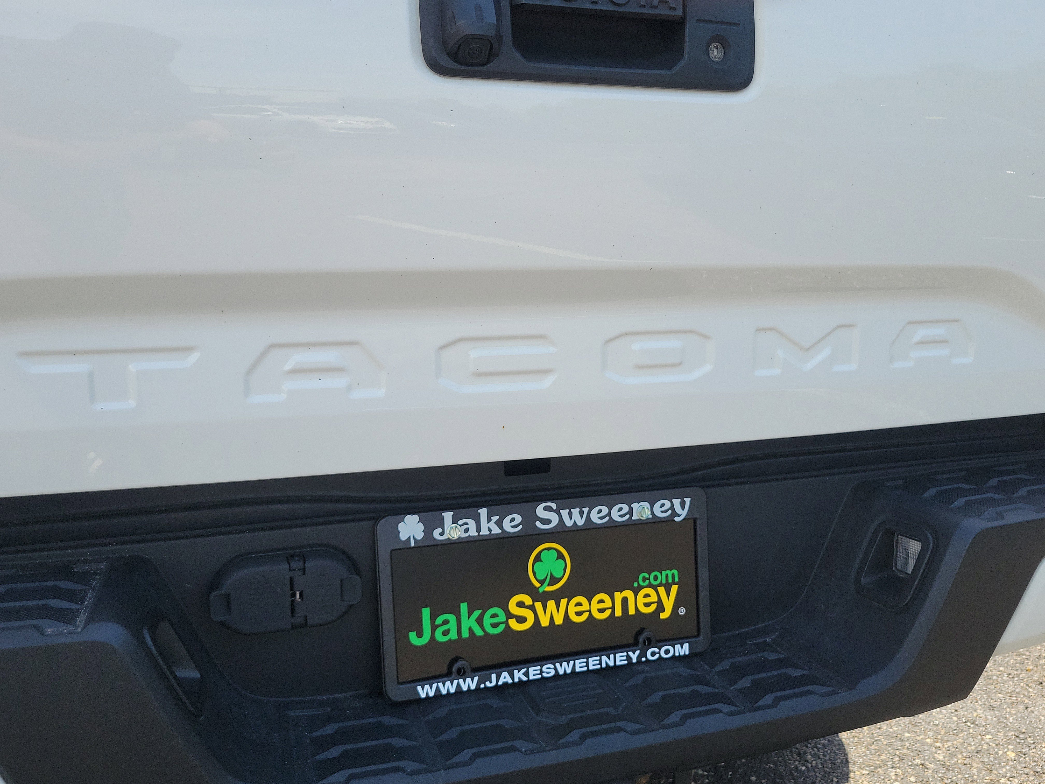 Used 2021 Toyota Tacoma SR image 9