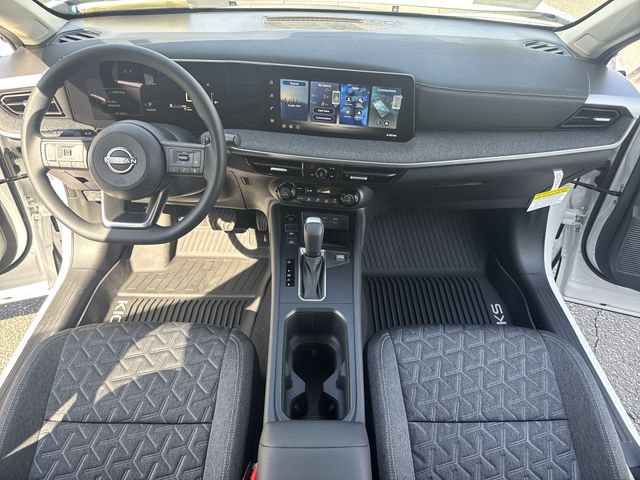 New 2026 Nissan Kicks SV FWD image 9
