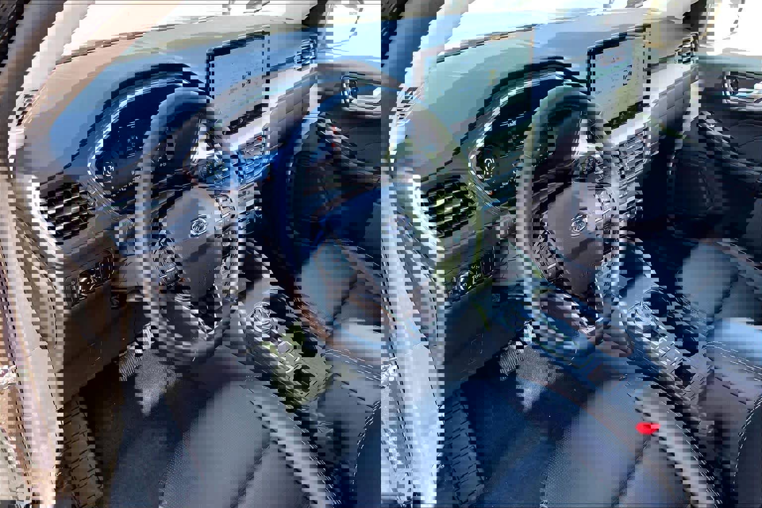 Certified 2025 Ford Escape Platinum image 17