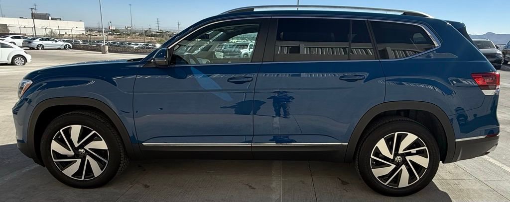 Certified 2025 Volkswagen Atlas SEL image 4