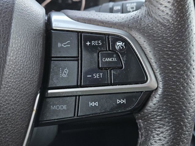 Used 2022 Toyota Sienna Platinum image 21