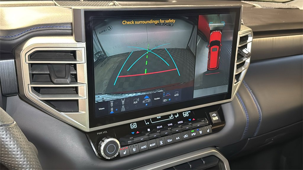 Used 2025 Toyota Sequoia Platinum image 33