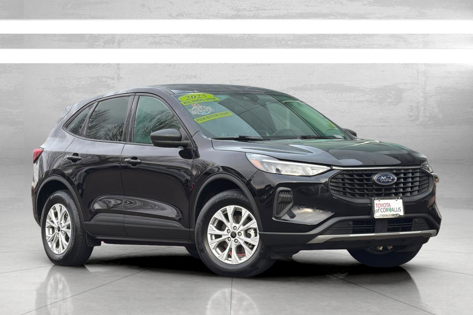 Used 2025 Ford Escape Active image 2