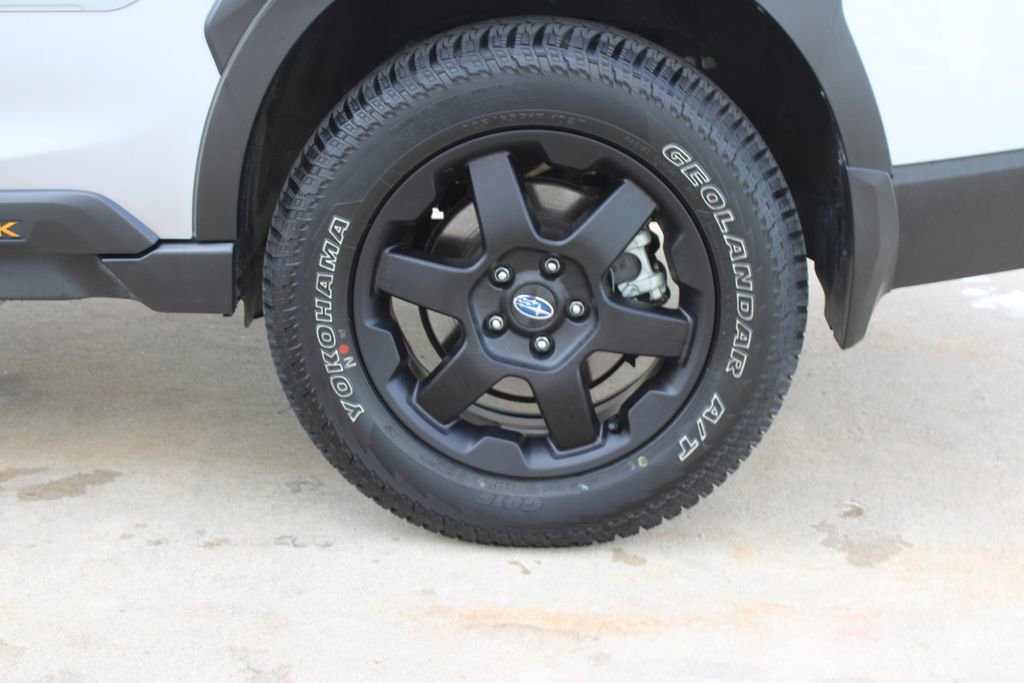 Used 2025 Subaru Outback Wilderness AWD/4WD image 32