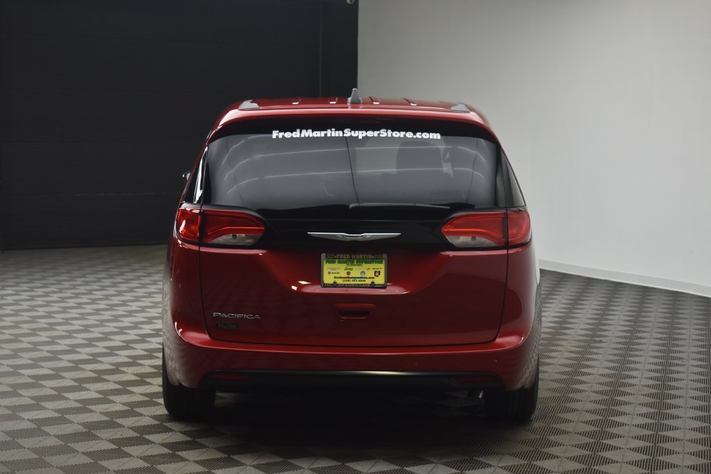 New 2027 Chrysler Pacifica LX FWD image 11