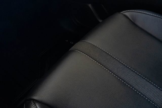 Used 2025 Honda Pilot EX-L image 32