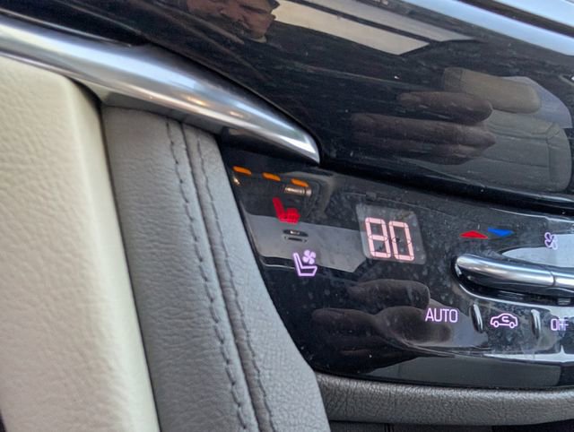 Used 2020 Cadillac XT6 Premium Luxury image 5