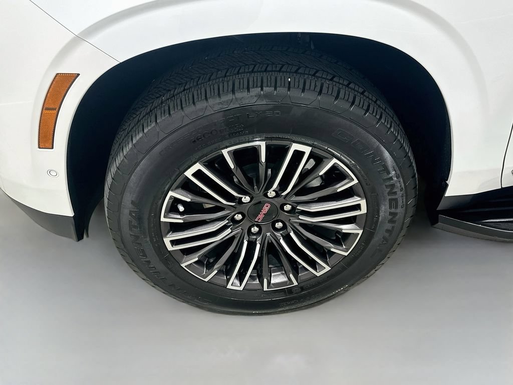 Used 2025 GMC Yukon XL Elevation w/ Technology Package RWD image 32