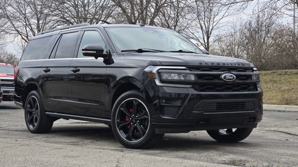 Used 2022 Ford Expedition Max Limited image 2