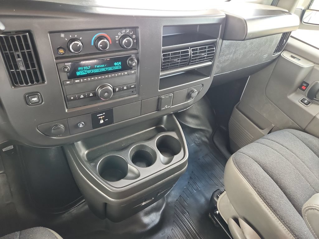 Used 2025 Chevrolet Express 2500 w/ Driver Convenience Package RWD image 21