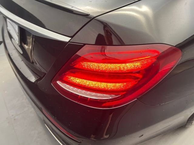 Used 2019 Mercedes-Benz E 300 image 21