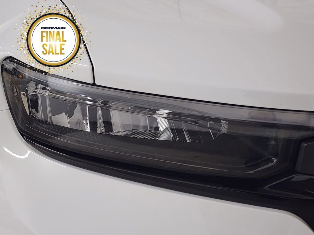 Used 2024 Jeep Grand Cherokee L Laredo image 12