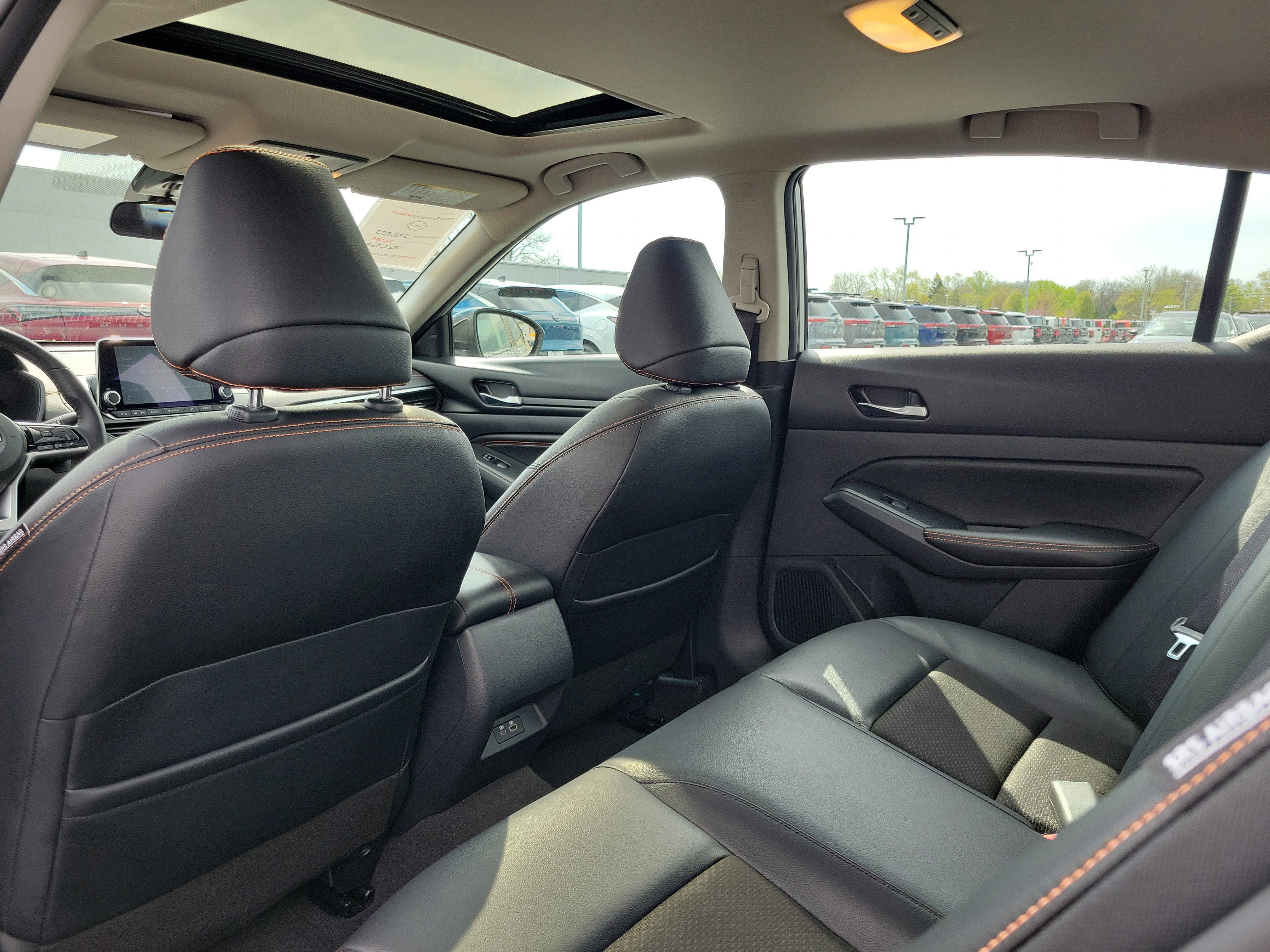 Certified 2021 Nissan Altima 2.5 SR w/ SR Premium Package image 14