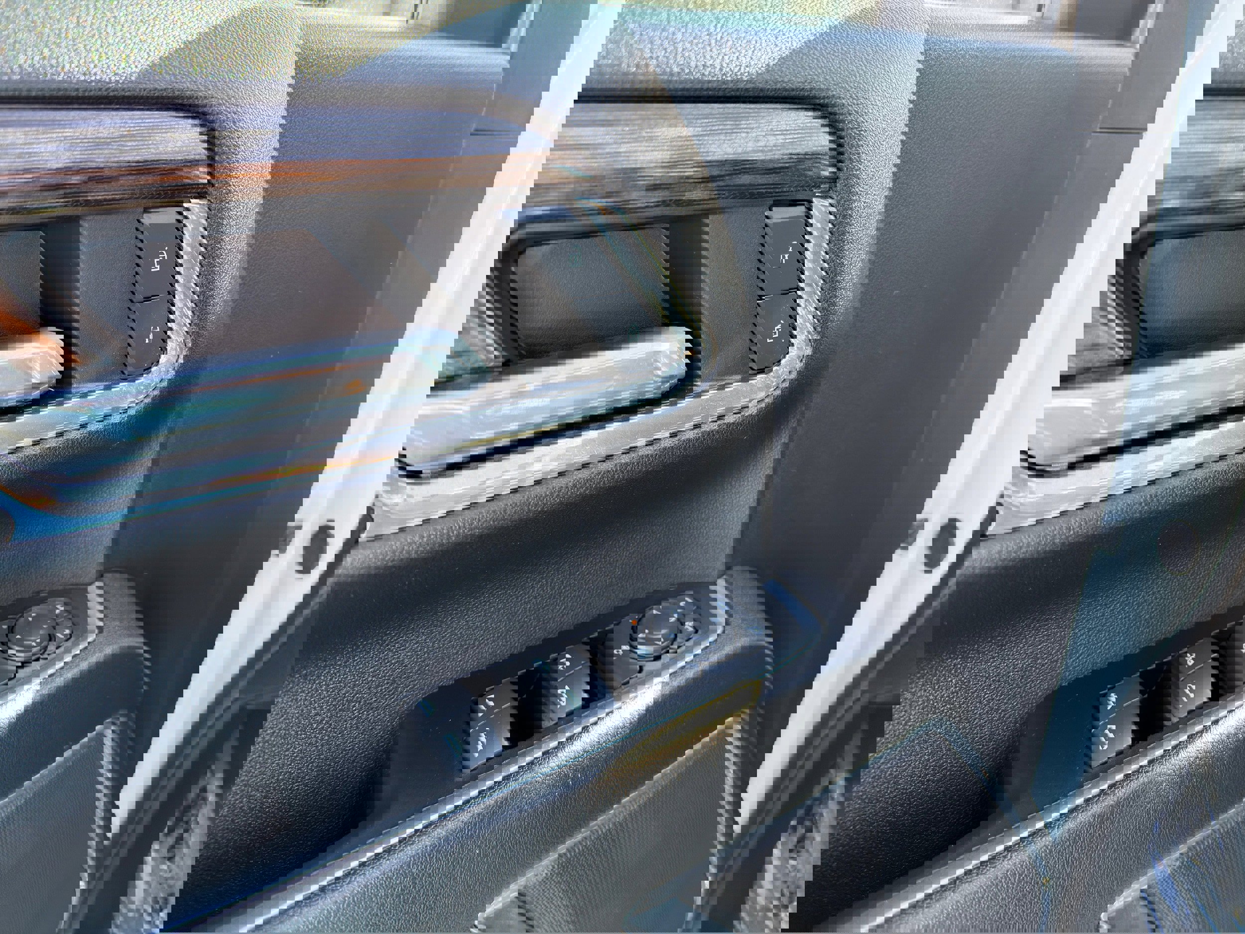 Used 2024 Chevrolet Silverado 2500 LT image 29