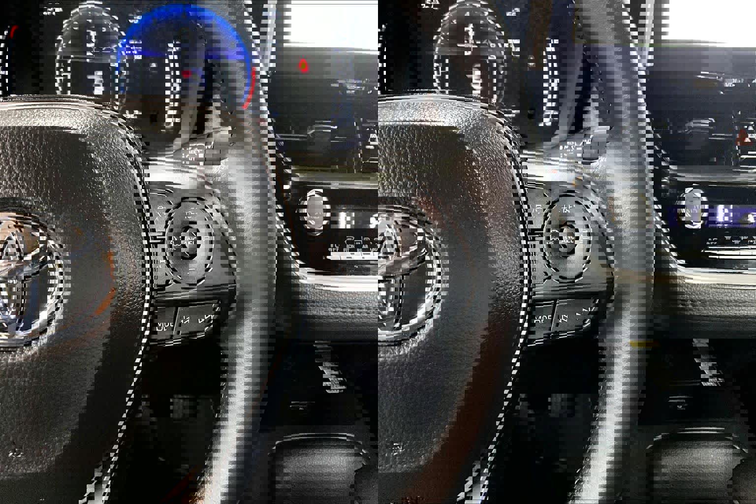 Certified 2025 Toyota Corolla SE image 23