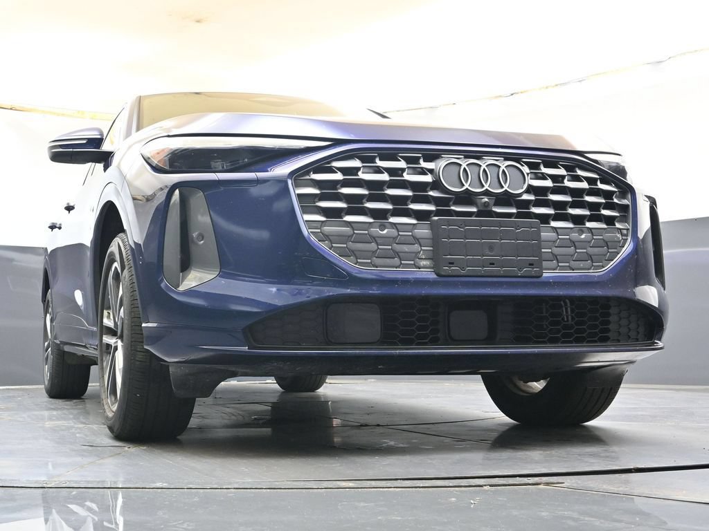 Used 2025 Audi Q5 Premium Plus w/ Premium Plus AWD/4WD image 35