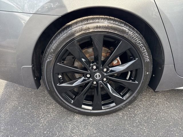 Used 2017 Nissan Maxima Platinum image 17