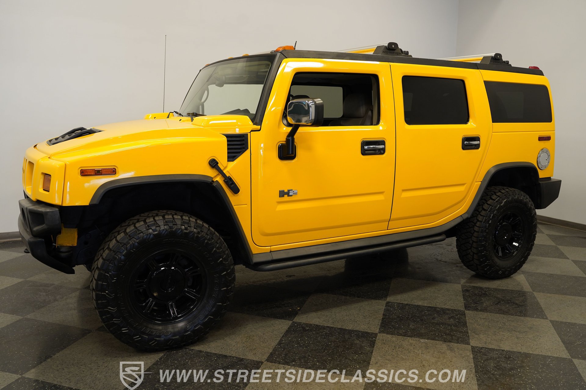 Used 2004 HUMMER H2 w/ Preferred Equipment Group AWD/4WD image 7
