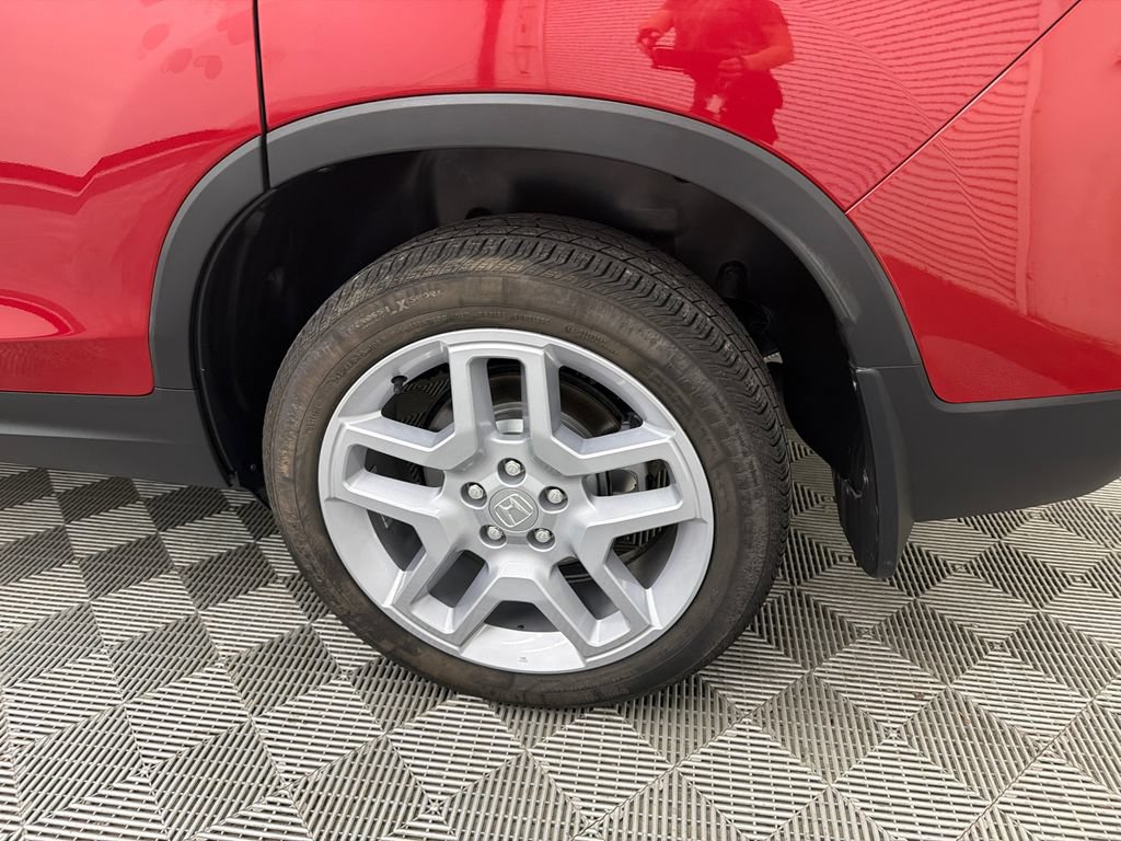 Certified 2025 Honda Passport EX-L image 22