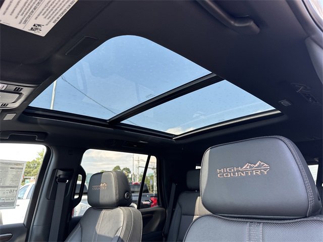 New 2025 Chevrolet Tahoe High Country image 17