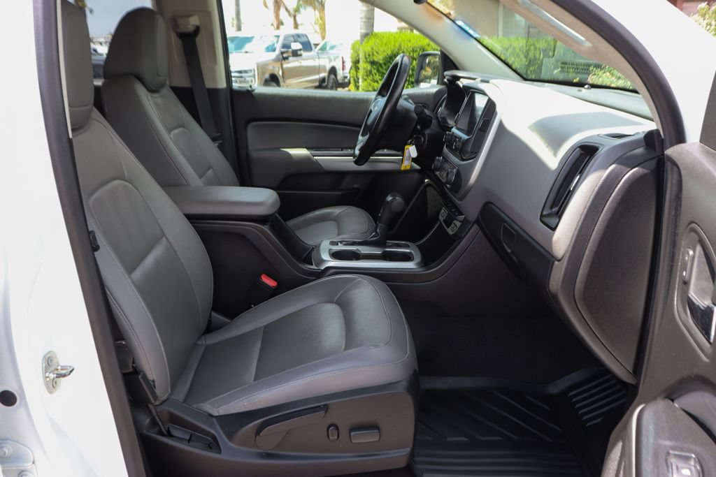 Used 2015 Chevrolet Colorado LT w/ Luxury Package RWD image 42
