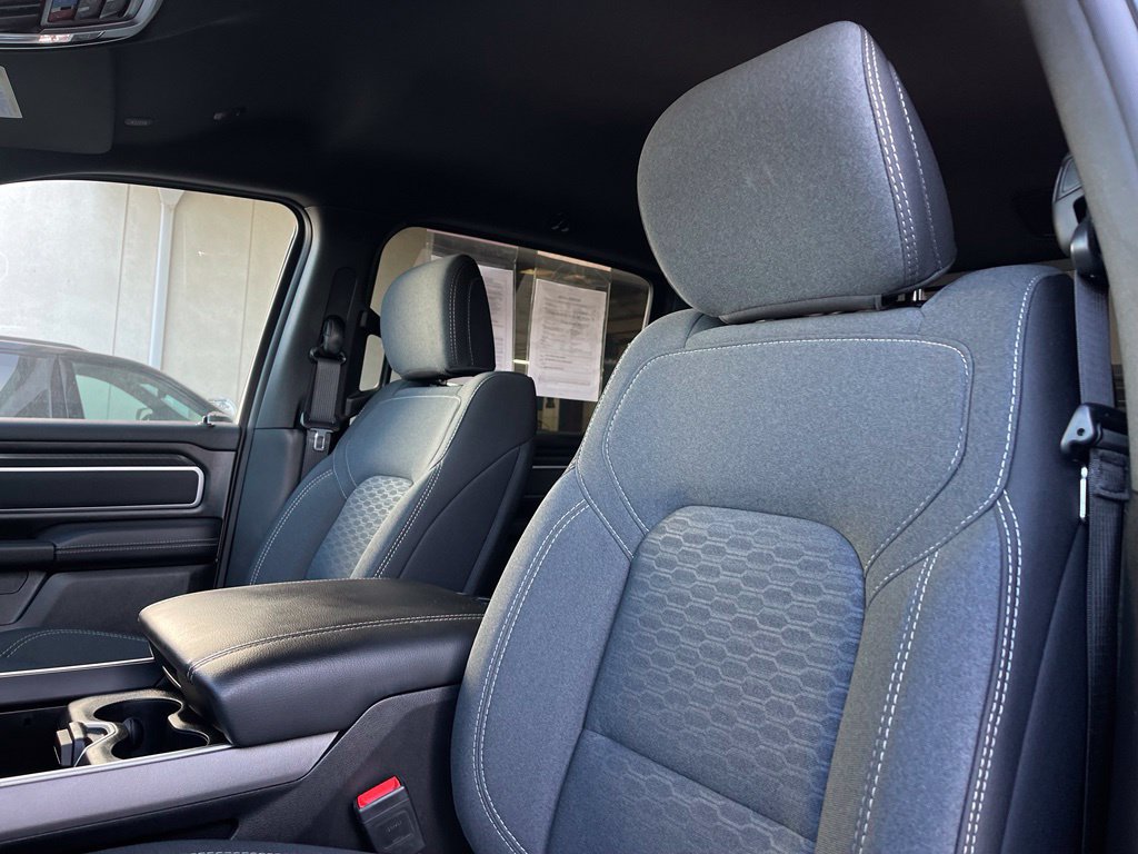 Used 2025 RAM 1500 Big Horn AWD/4WD image 11