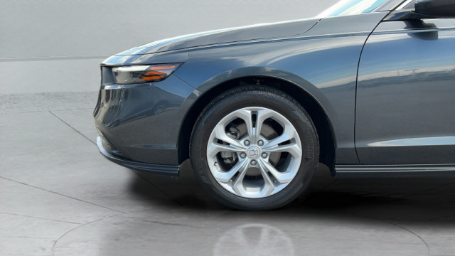Used 2023 Honda Accord LX image 25