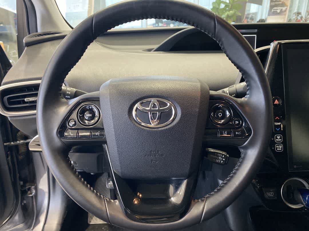 Used 2022 Toyota Prius Prime XLE FWD image 17