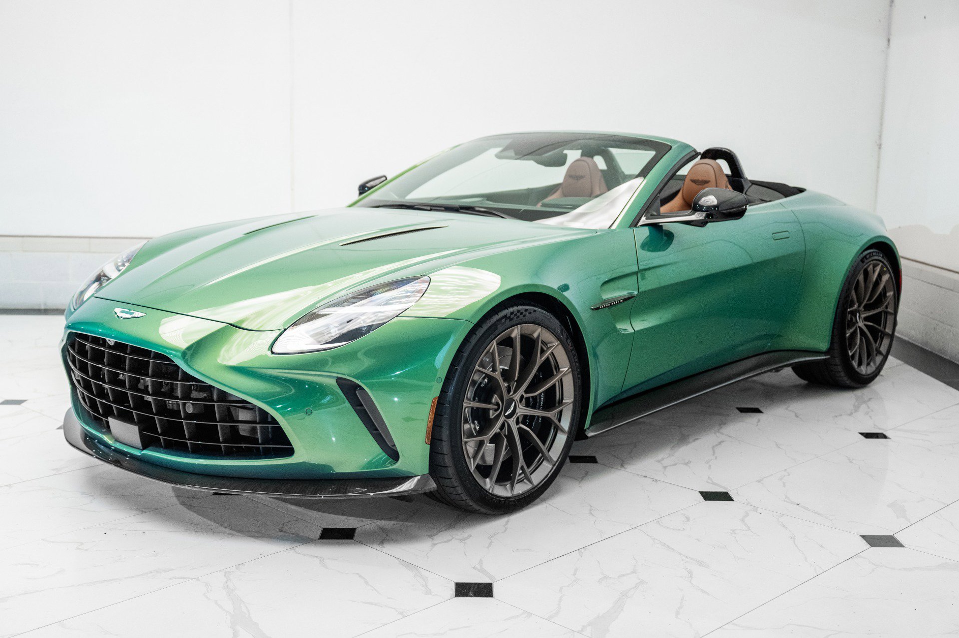 New 2026 Aston Martin V8 Vantage Roadster image 41