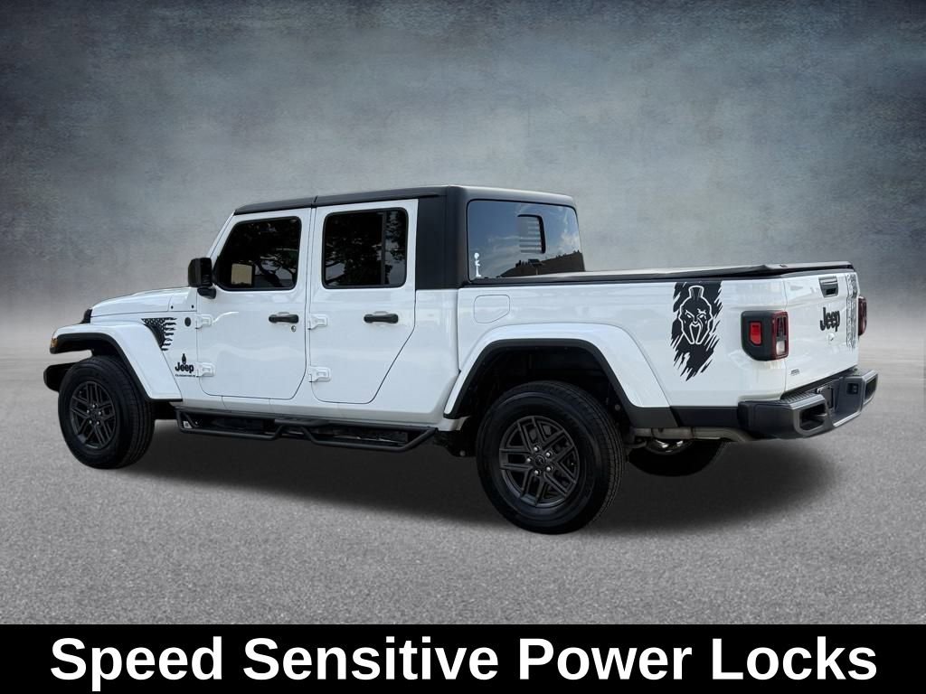 Certified 2024 Jeep Gladiator Sport image 9