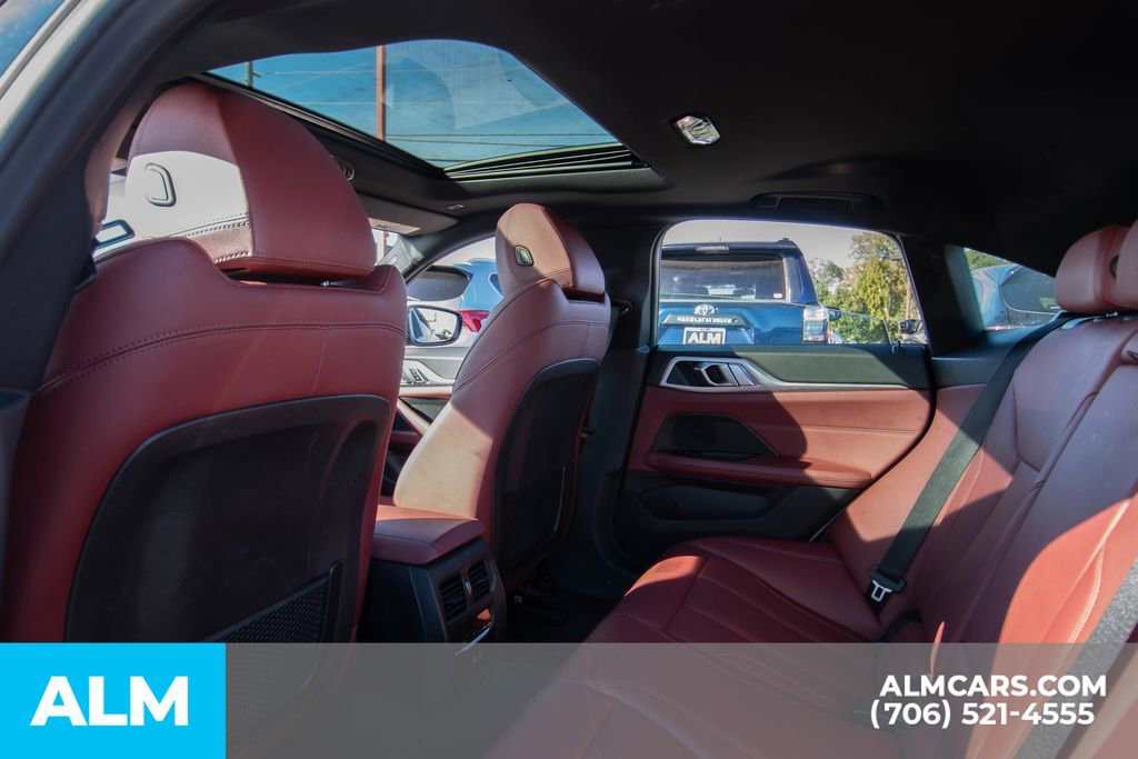 Used 2023 BMW i4 eDrive40 image 11