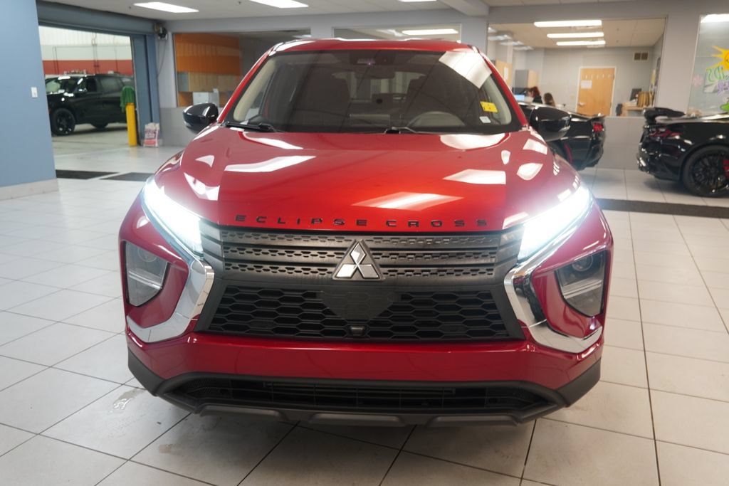 Used 2022 Mitsubishi Eclipse Cross LE AWD/4WD image 14