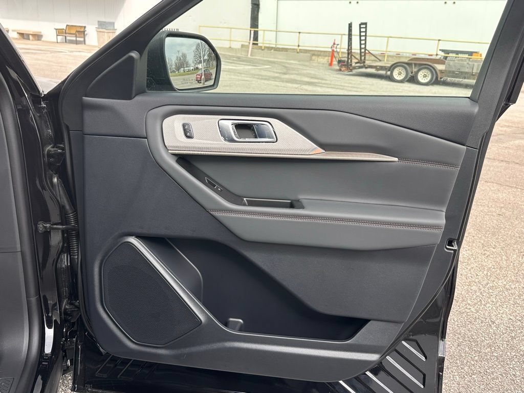 New 2026 Ford Explorer Active AWD/4WD image 27