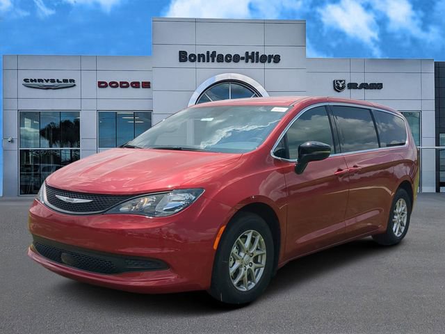 New 2025 Chrysler Voyager LX image 7