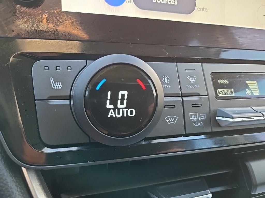 Used 2024 Toyota Grand Highlander AWD image 63