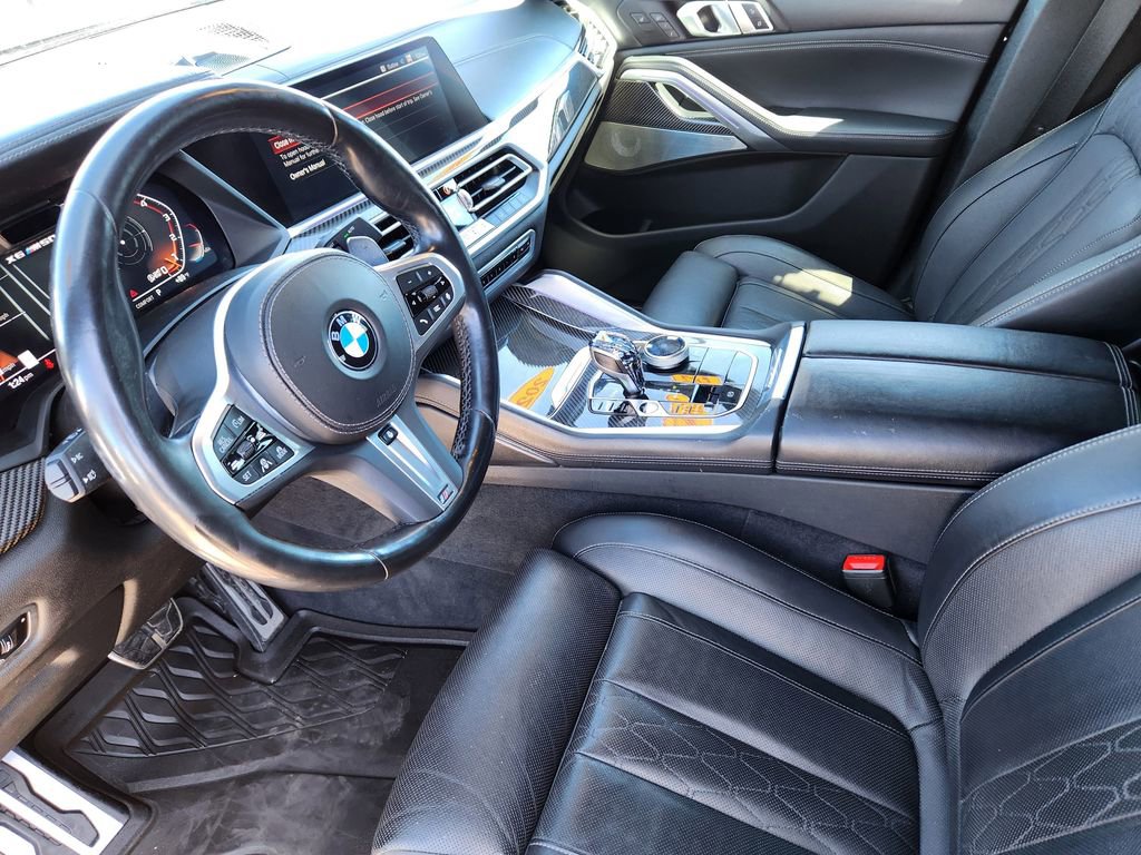 Used 2023 BMW X6 M50i w/ Executive Package image 7