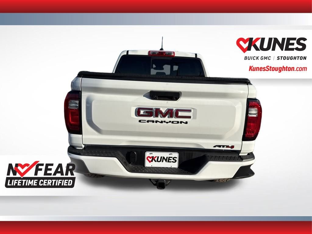 Used 2024 GMC Canyon AT4 image 10