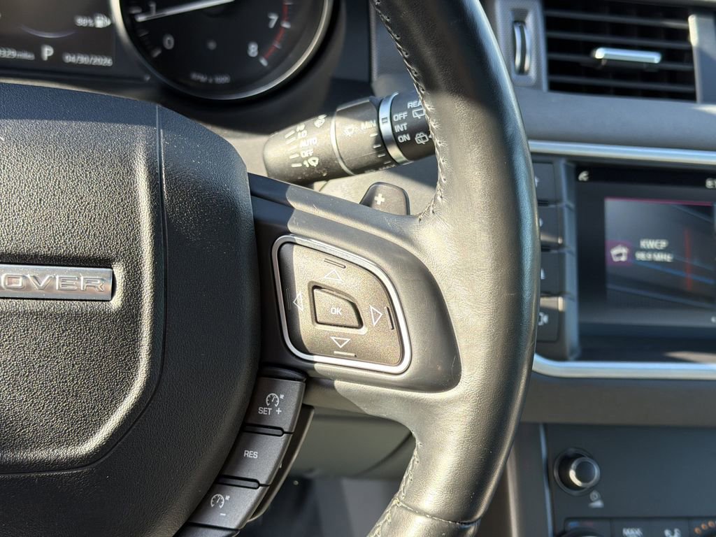 Used 2018 Land Rover Range Rover Evoque SE Premium AWD/4WD image 23