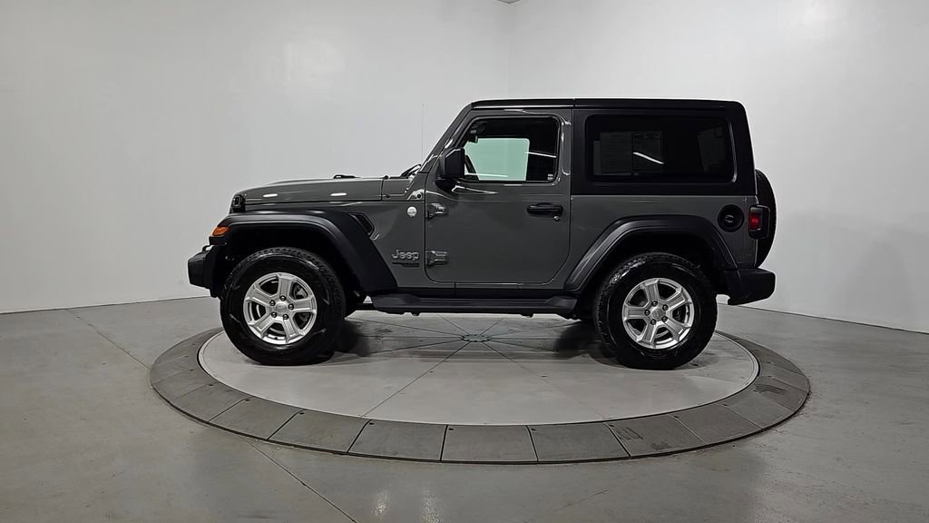 Used 2019 Jeep Wrangler Sport S image 2