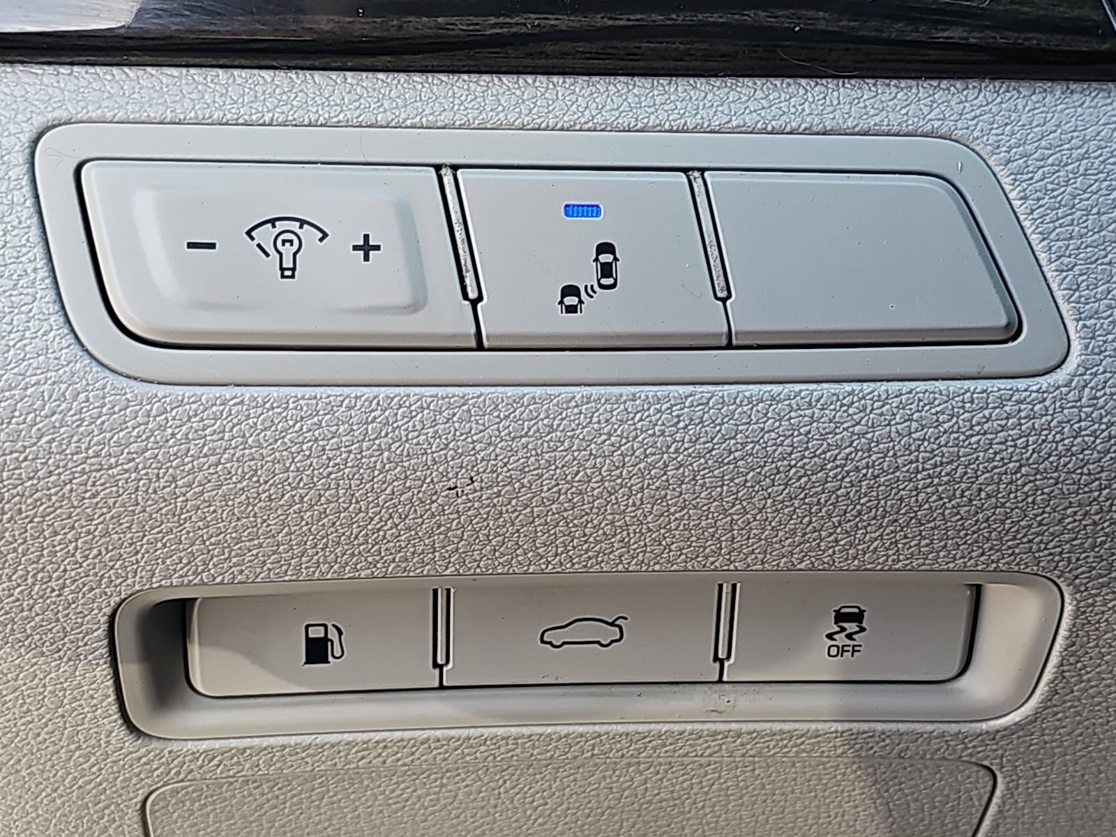 Used 2017 Hyundai Sonata Limited FWD image 29